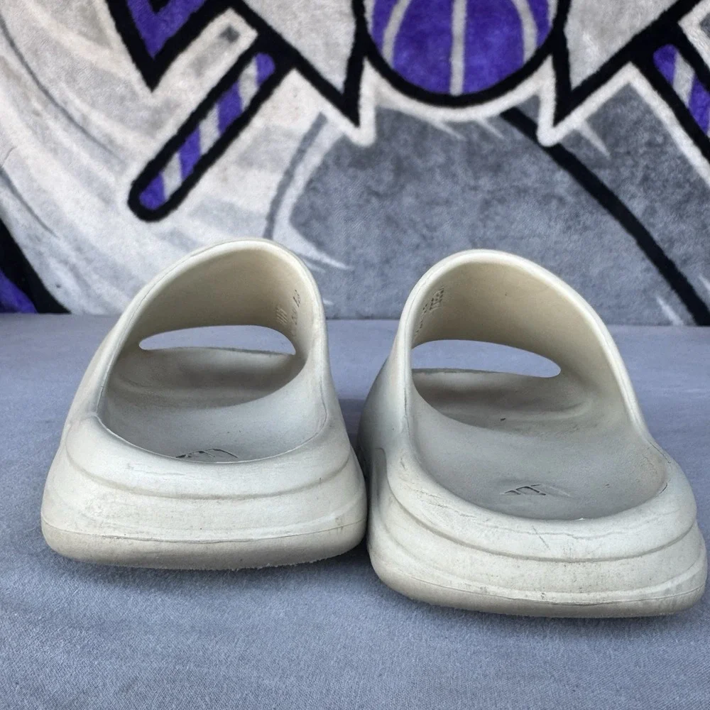 Size 6 - Adidas Yeezy Slide Bone Original Comfort Foam Sandals Slip-On‎